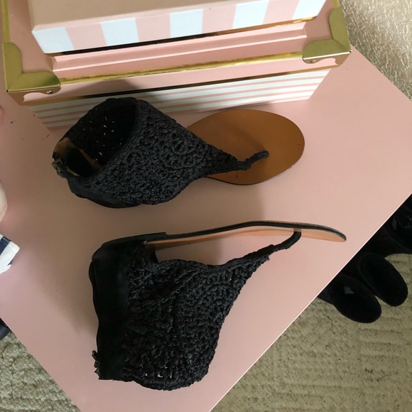 Elizabeth and James Sandals - Picture 2 of 8